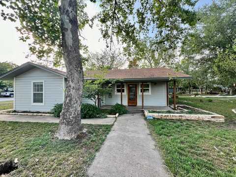 206 Austin St, Ingram, TX 78025