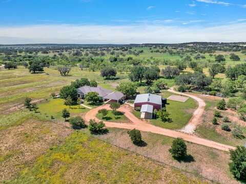 686 Morris Tivydale Road, Fredericksburg, TX 78624