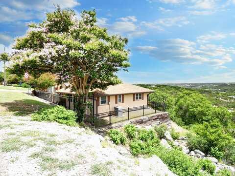 122 Village Dr, Kerrville, TX 78028