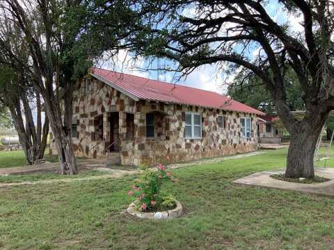 285 Rieger Rd, Harper, TX 78631