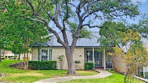 106 St Andrews Loop, Kerrville, TX 78028