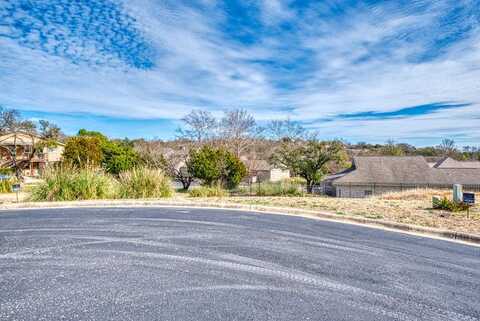 1601 N Valencia Dr, Kerrville, TX 78028