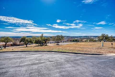 1803 N Athens Ave, Kerrville, TX 78028