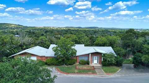 411 Jackson Rd, Kerrville, TX 78028