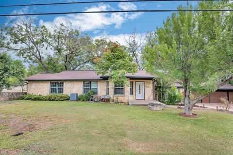 111 E Idlewilde Blvd, Comfort, TX 78013