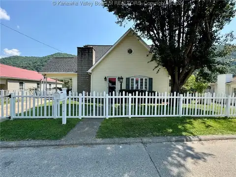 3116 Maple Street, Shrewsbury, WV 25015