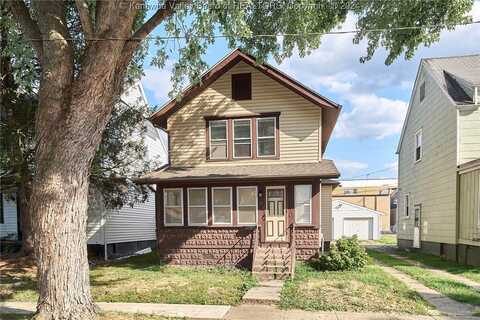 22 9th Avenue, South Charleston, WV 25303