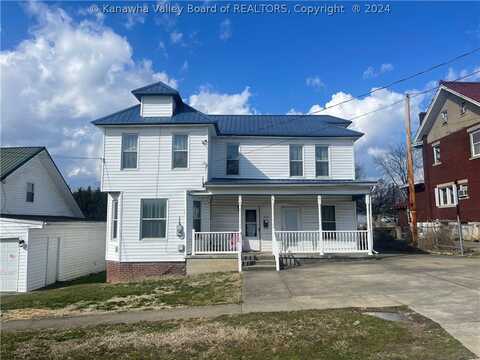 2636 Virginia Avenue, Hurricane, WV 25526