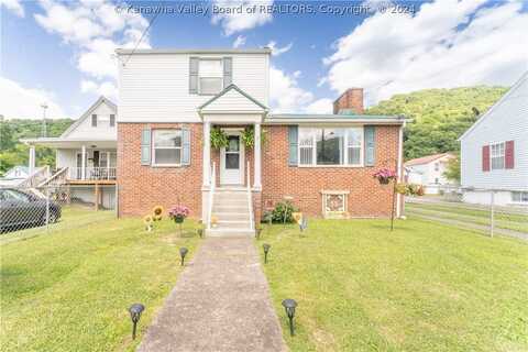 148 W Central Avenue, Belle, WV 25015