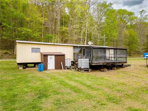 1320 Lake Lane Road, Napier, WV 26631