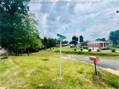 78 Brookwood Boulevard, Charleston, WV 25302