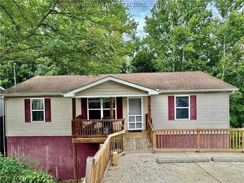 816 North Hills Drive, Charleston, WV 25312