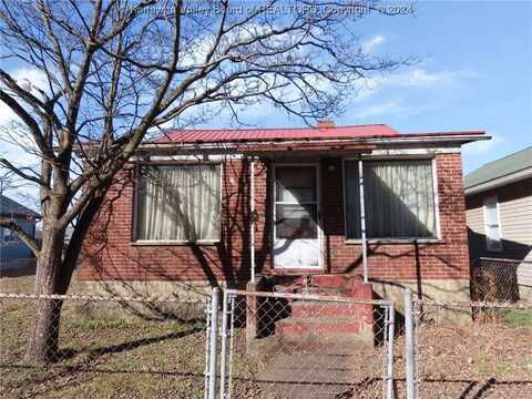 419 3rd Avenue, South Charleston, WV 25303