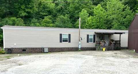 809 Walnut Street, Ravenswood, WV 26164