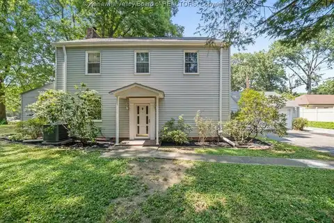 4904 Staunton Avenue SE, Charleston, WV 25304