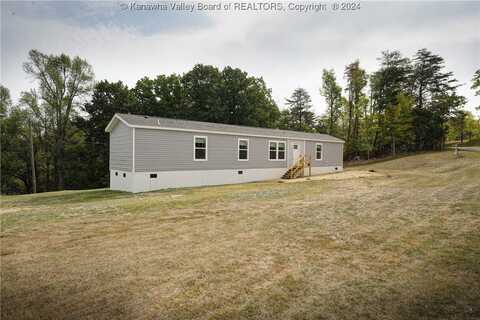 2134 Dry Ridge Road, Milton, WV 25541