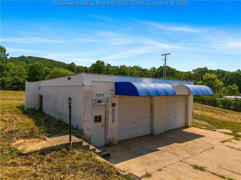 1420 Strawberry Road, Saint Albans, WV 25177