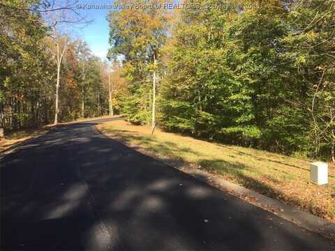 38 Summit Pointe, Eleanor, WV 25070