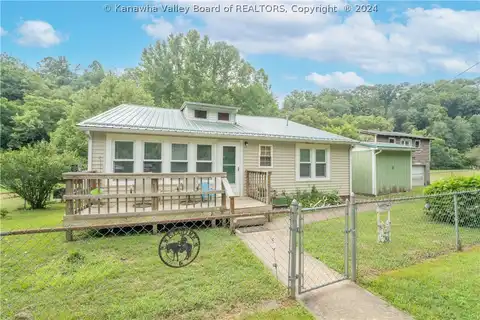 1158 Pine Grove Road, Amma, WV 25005