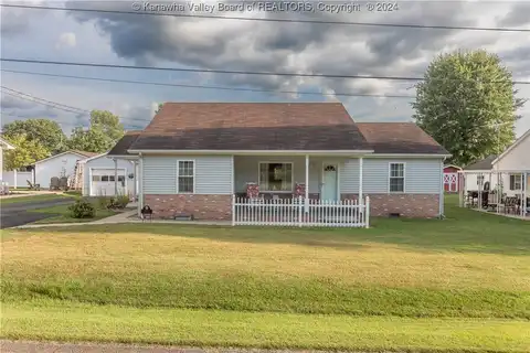 317 Fir Street, Eleanor, WV 25070