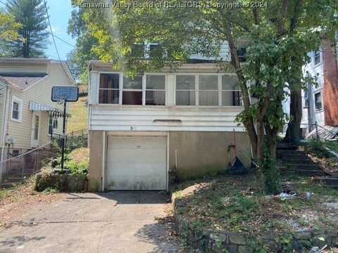 305 Grove Avenue, Charleston, WV 25302