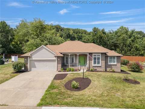 96 Willowood Circle, Hurricane, WV 25526