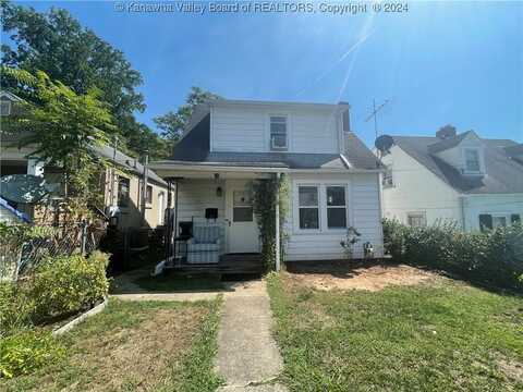 18 Hillcrest Drive, Charleston, WV 25302