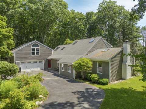 23 Sturdivant Road, Cumberland, ME 04021