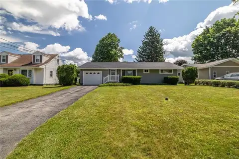 7332 Greenbriar Rd, Syracuse, NY 13212