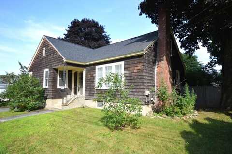 59 Farwell Street, Lewiston, ME 04240