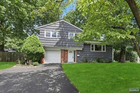 69 Grant Avenue, Cresskill, NJ 07626