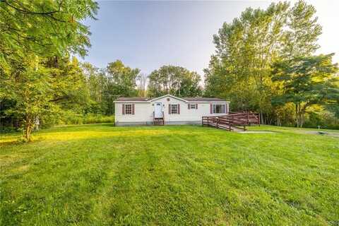 583 County Route 1, Oswego, NY 13126