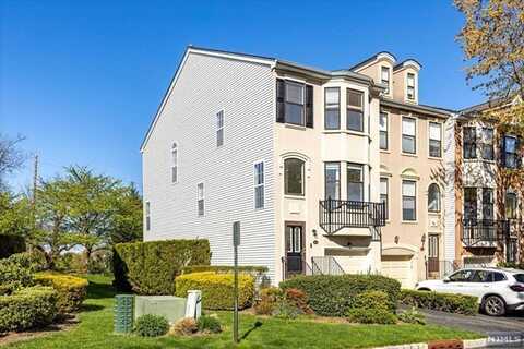 462 Hartford Drive, Nutley, NJ 07110