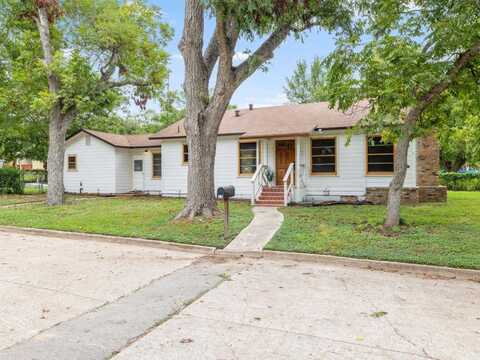 304 Thrall Ave, Rockdale, TX 76567