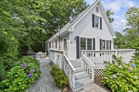 28 Eastern Avenue, York, ME 03909