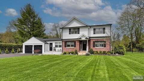 96 Mountain Avenue, Pequannock, NJ 07444