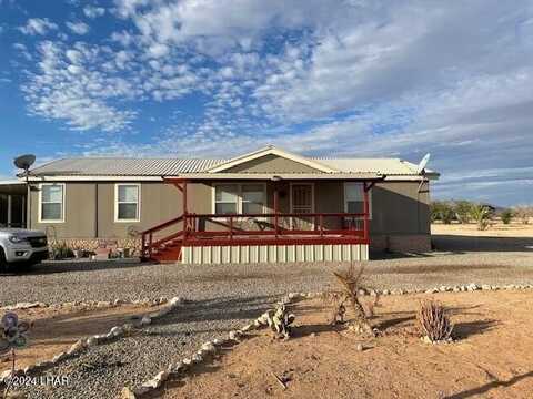 33358 Sahara Way, Bouse, AZ 85325