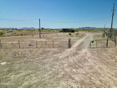 28390 Highway 72, Bouse, AZ 85325