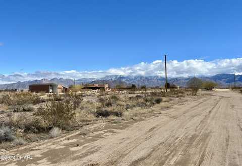 Lot 39 W Wilshire Dr, Yucca, AZ 86438