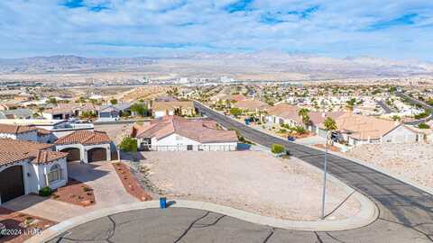 2921 Lakeview Dr, Bullhead City, AZ 86429