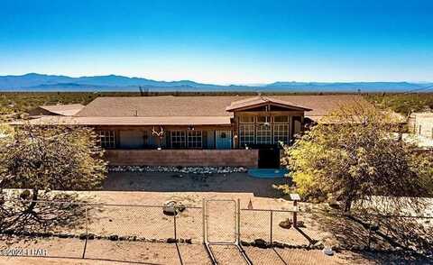 15405 S Custer Rd, Yucca, AZ 86438