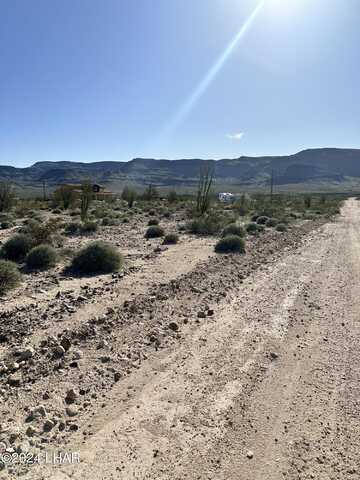 Lot 76 W Roosevelt Dr, Yucca, AZ 86438