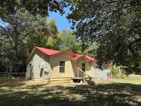 1005 Pine St., Daingerfield, TX 75638