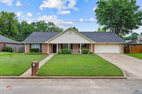 305 Monterrey Ln, White Oak, TX 75693