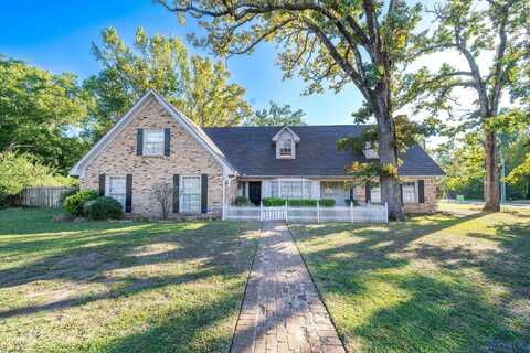 809 Madelaine Drive, Gilmer, TX 75644