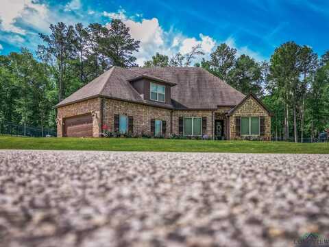265 Magnolia Ln, Gladewater, TX 75647