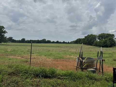 W C R 4174 A, Laneville, TX 75667