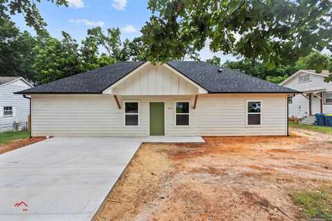 909 Couch Ave, Kilgore, TX 75662