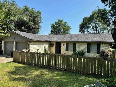 349 S Whatley Rd, Longview, TX 75604