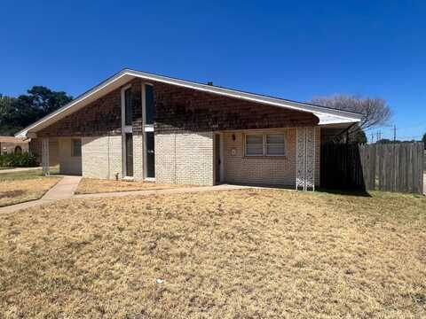 3402 70th Drive, Lubbock, TX 79413